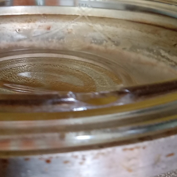 12 piece Guardian ,6 pots and 6.glass lids. Only 2 lids have a couple of chips. - Picture 3 of 6